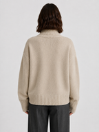 Women’s Oversized Turtleneck Sweater with Long Sleeves
